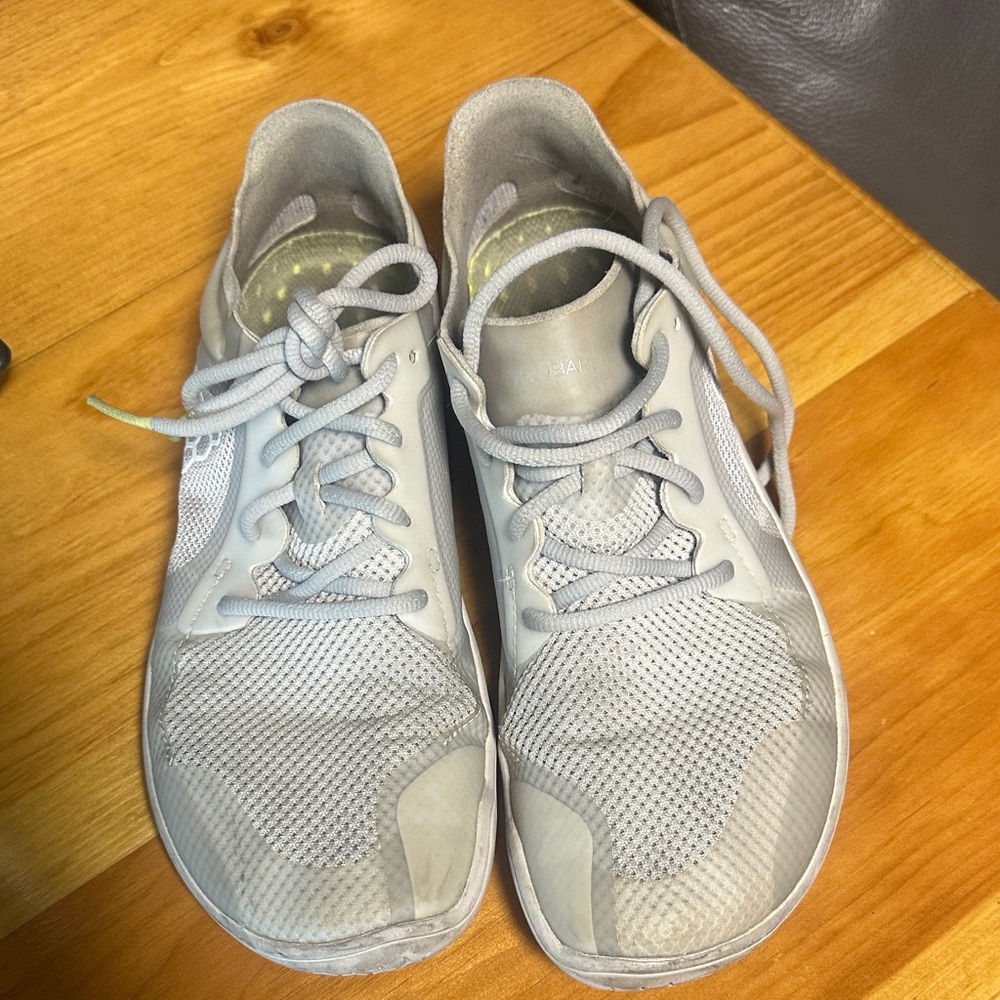 Vivo Barefoot Gray sneakers